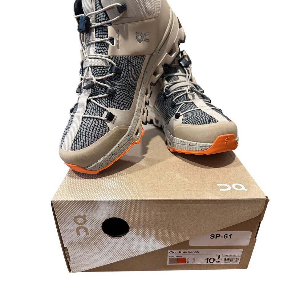 On Running Cloudtrax Sensa Sand/Flame Hiking Sneakers Women’s Size 10 New w/ Box